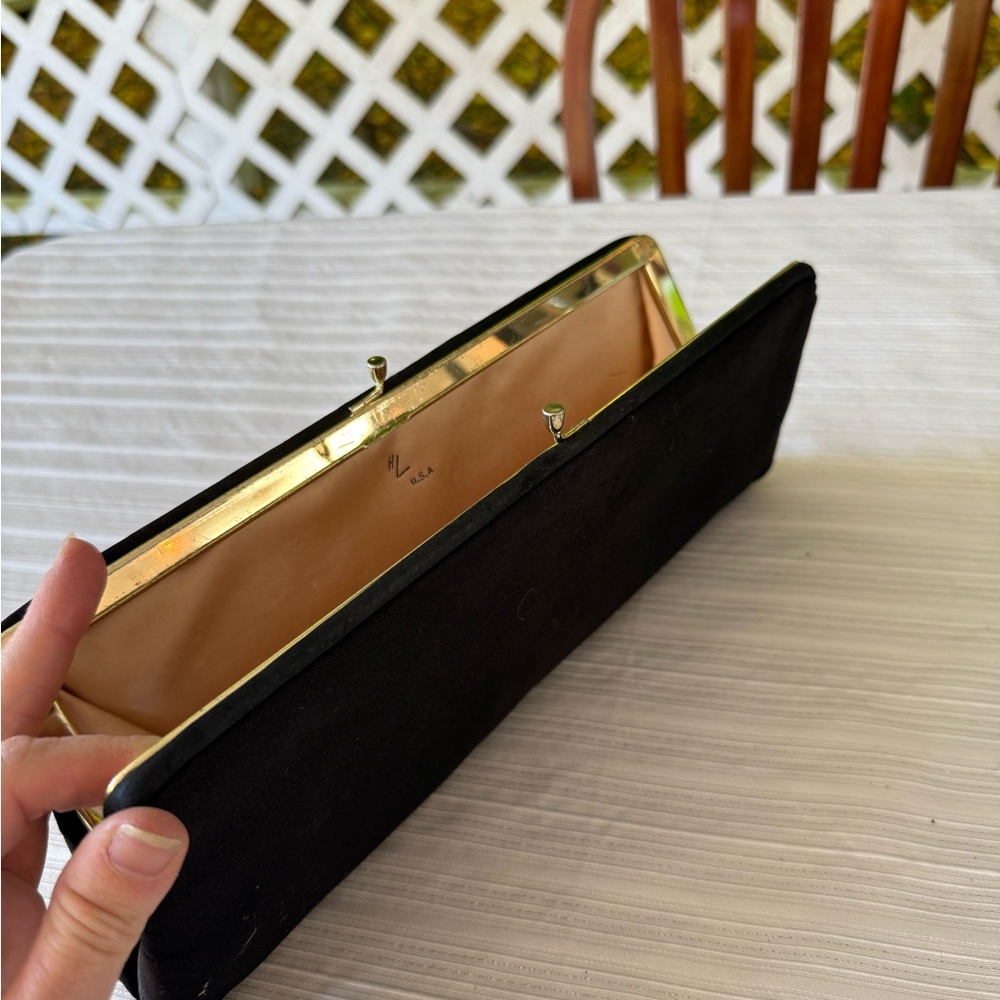 Elegant Vintage Black Wristlet Clutch with Textured Finish